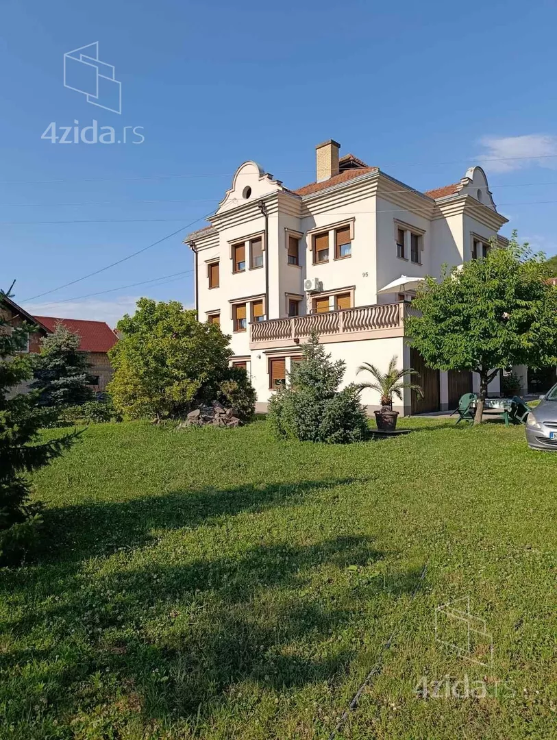 3-etažna kuća | 4zida