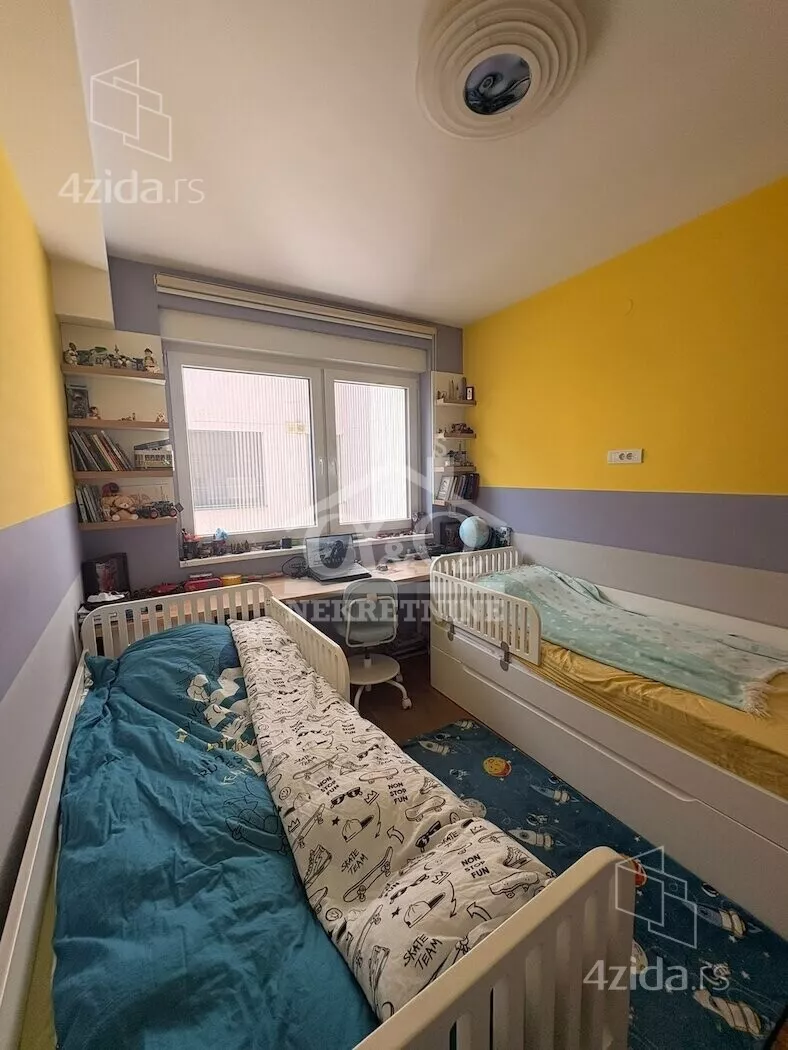 Troiposoban stan | 4zida