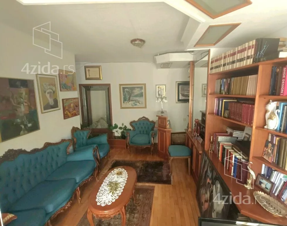 Četvoroiposoban stan | 4zida