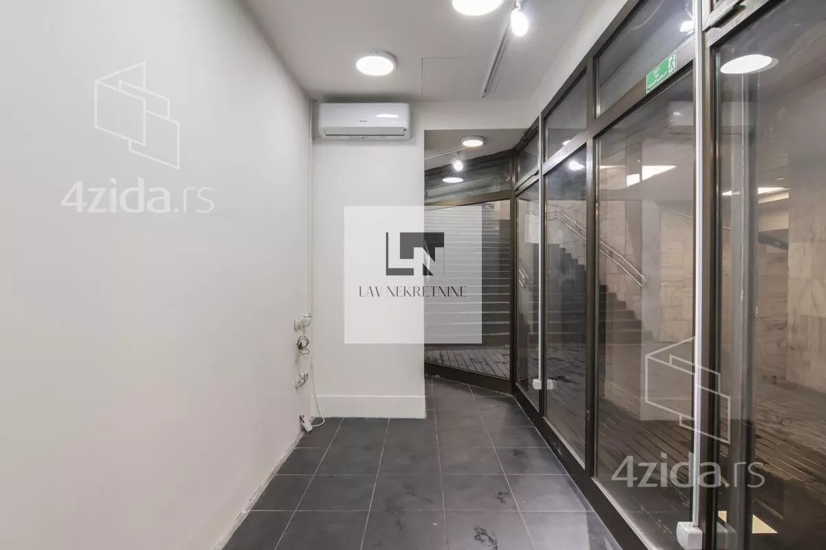 Lokal | 4zida