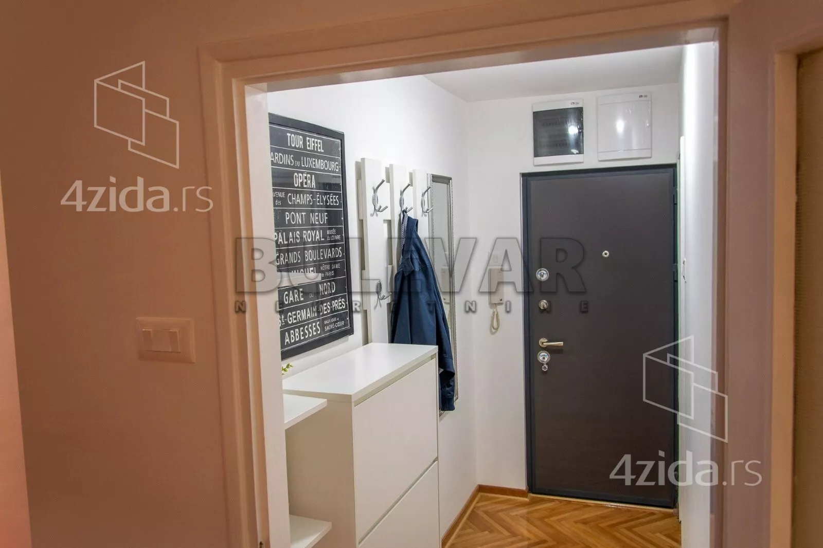 Dvoiposoban stan | 4zida