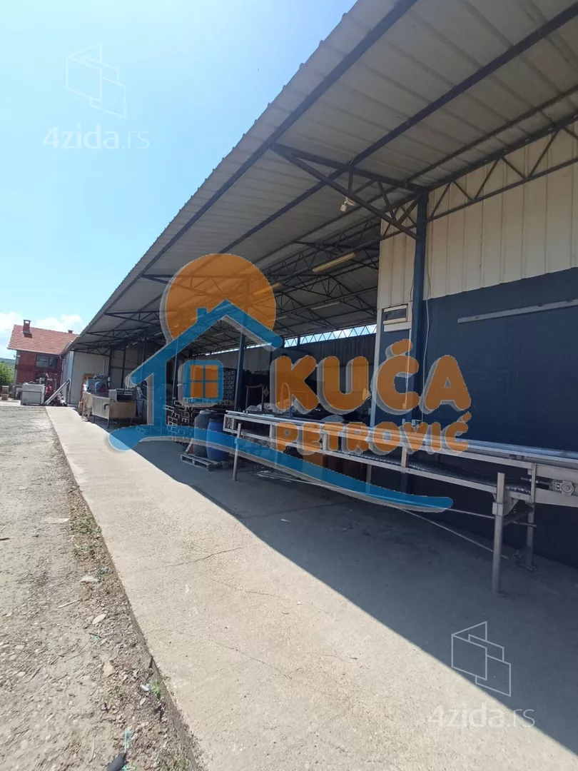 Lokal | 4zida