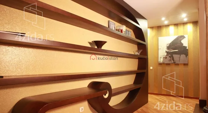 Petosoban stan | 4zida