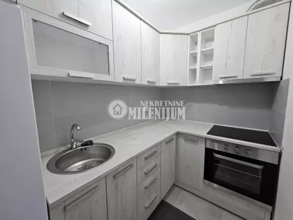 Surčinska | 4zida.rs