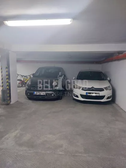 Skender Begova | 4zida.rs