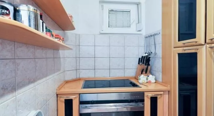 Šestosoban stan | 4zida