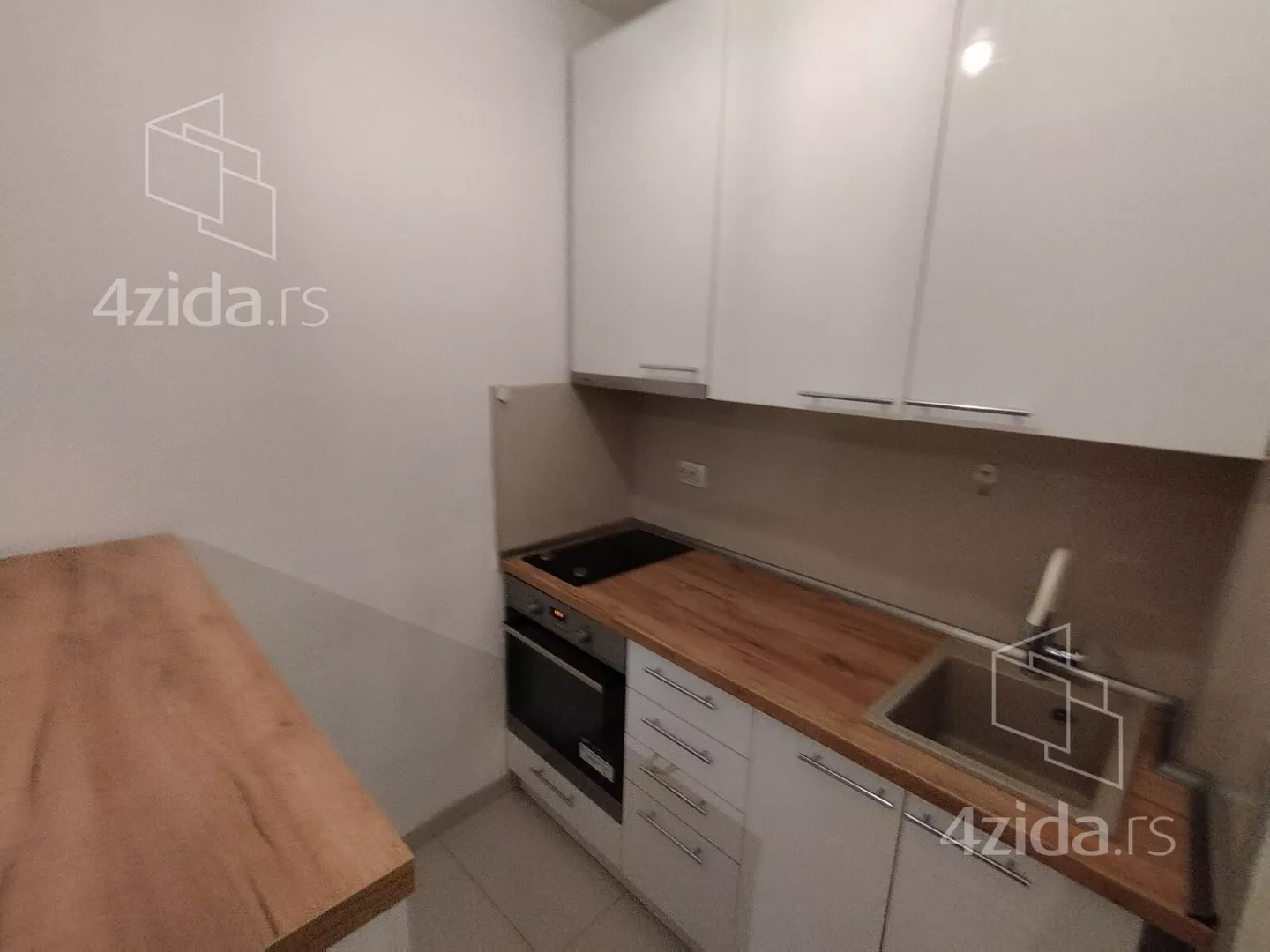 Garsonjera | 4zida