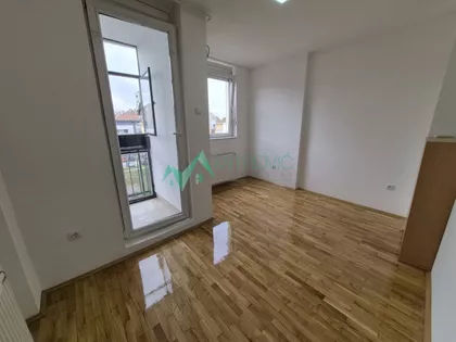 Novo Naselje | 4zida.rs