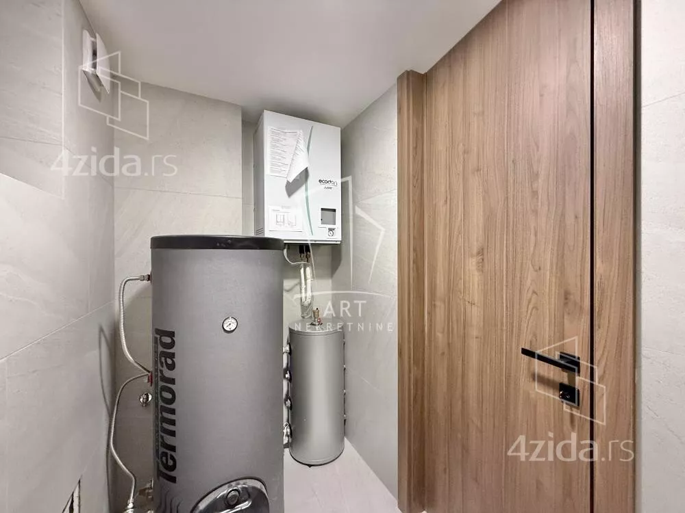 Petosoban stan | 4zida