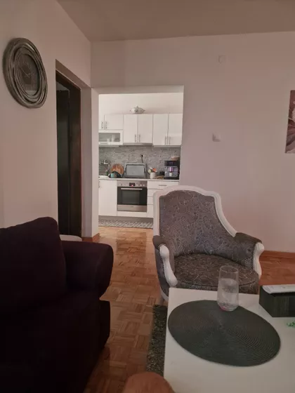 Mihajla Valtrovica | 4zida.rs