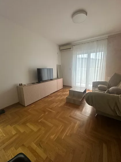 Petra Konjovića 14 | 4zida.rs