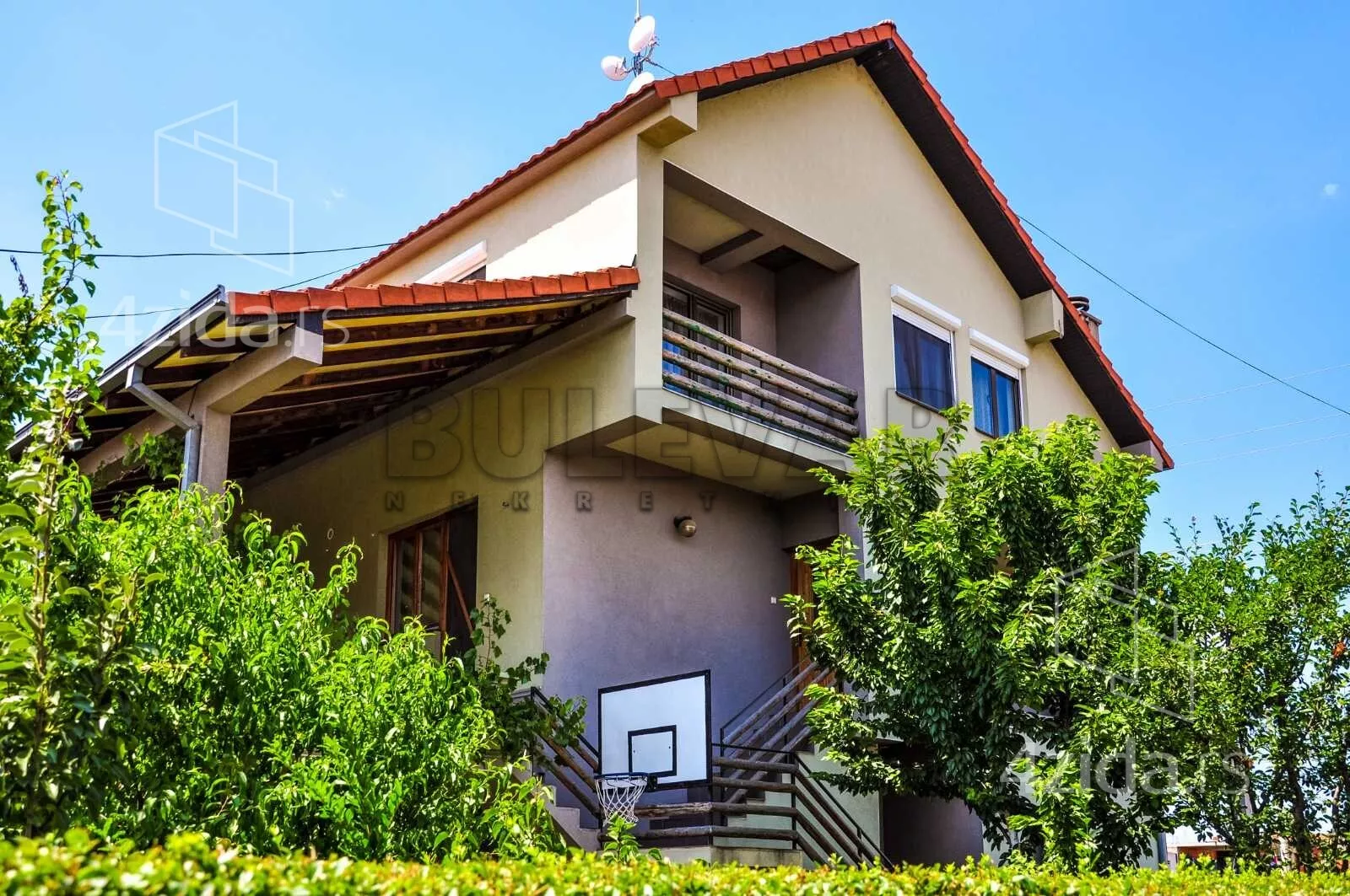 3-etažna kuća | 4zida