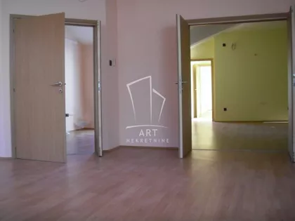 Zmaj Jovina | 4zida.rs