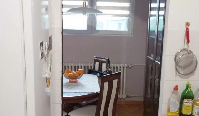 Četvoroiposoban stan | 4zida