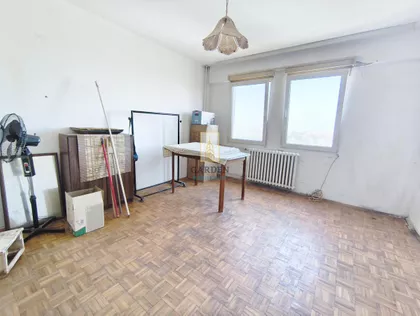 Jovana Gavrilovića | 4zida.rs