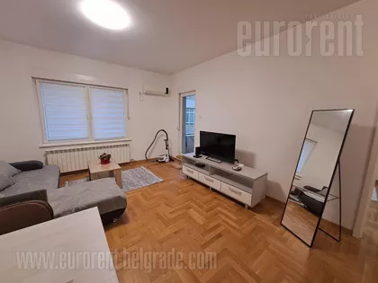 CENTAR | 4zida.rs