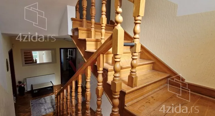 3-etažna kuća | 4zida