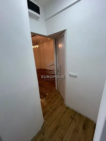 Karađorđeva | 4zida.rs