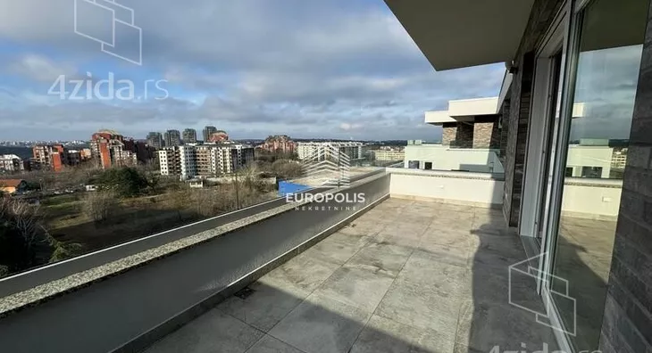 Petosoban stan | 4zida