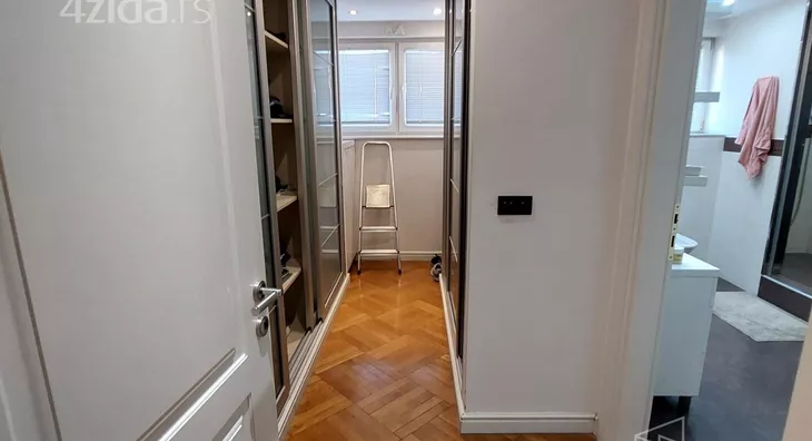 4-etažna kuća | 4zida