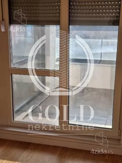 Četvoroiposoban stan | 4zida