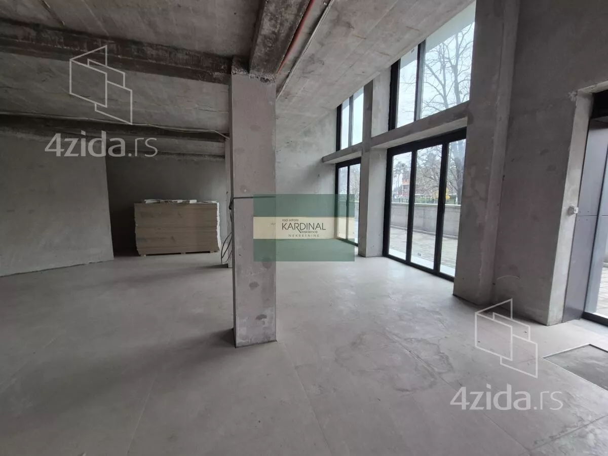 Poslovni prostor | 4zida
