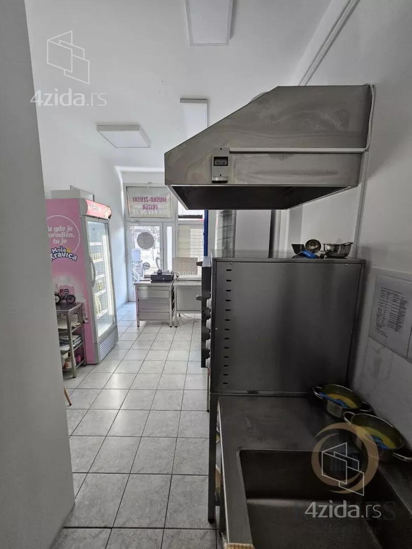 Poslovni prostor | 4zida