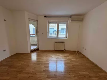 Sredačka | 4zida.rs