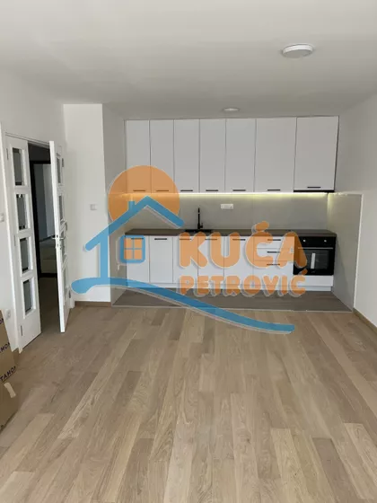 Vardarska | 4zida.rs