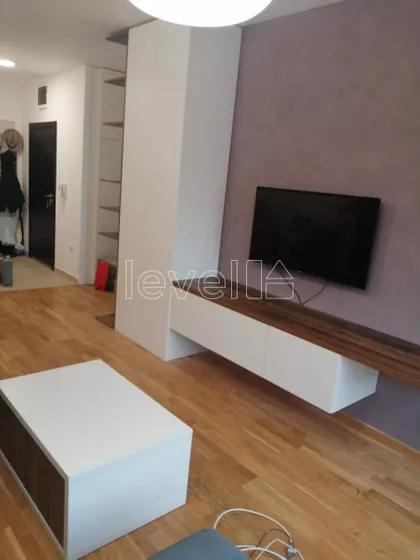 Bulevar Patrijarha Pavla (Somborski Bulevar) | 4zida.rs