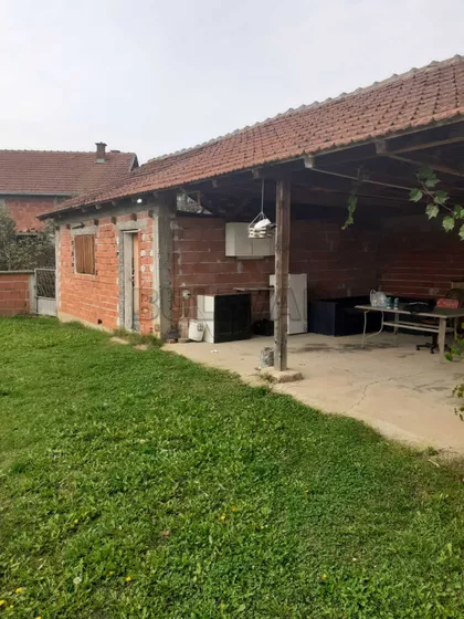 Donji Barbeš | 4zida.rs