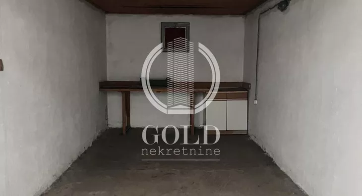 Garaža | 4zida