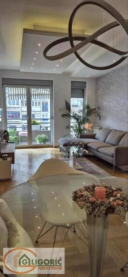 Crveni Krst Vračar | 4zida.rs