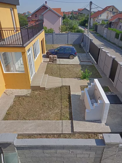 Lazara Popovića 20 | 4zida.rs