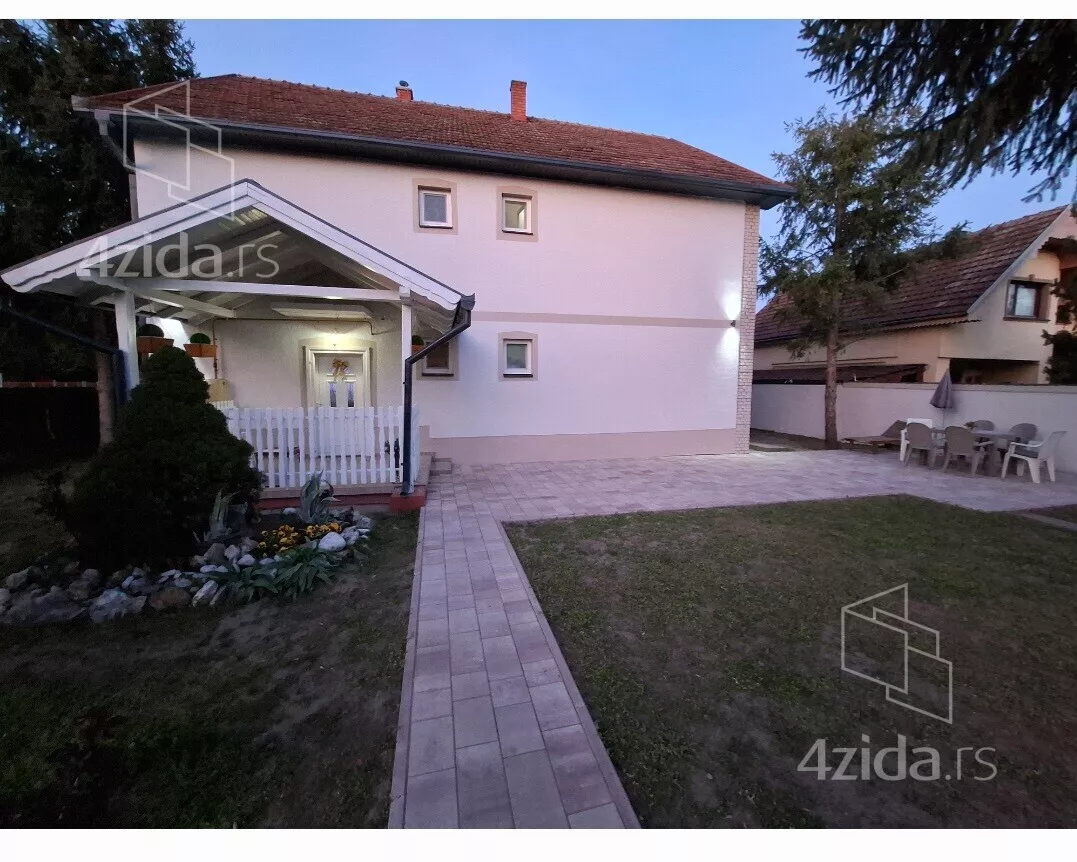 3-etažna kuća | 4zida