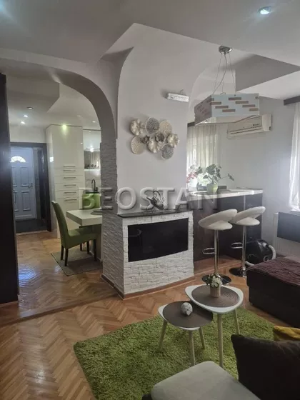 Djure Djapica | 4zida.rs