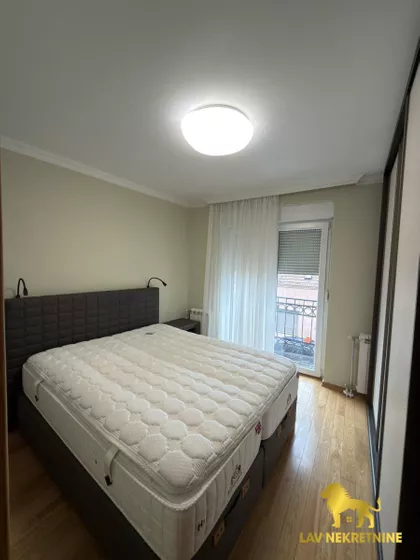 PAP PAVLA | 4zida.rs