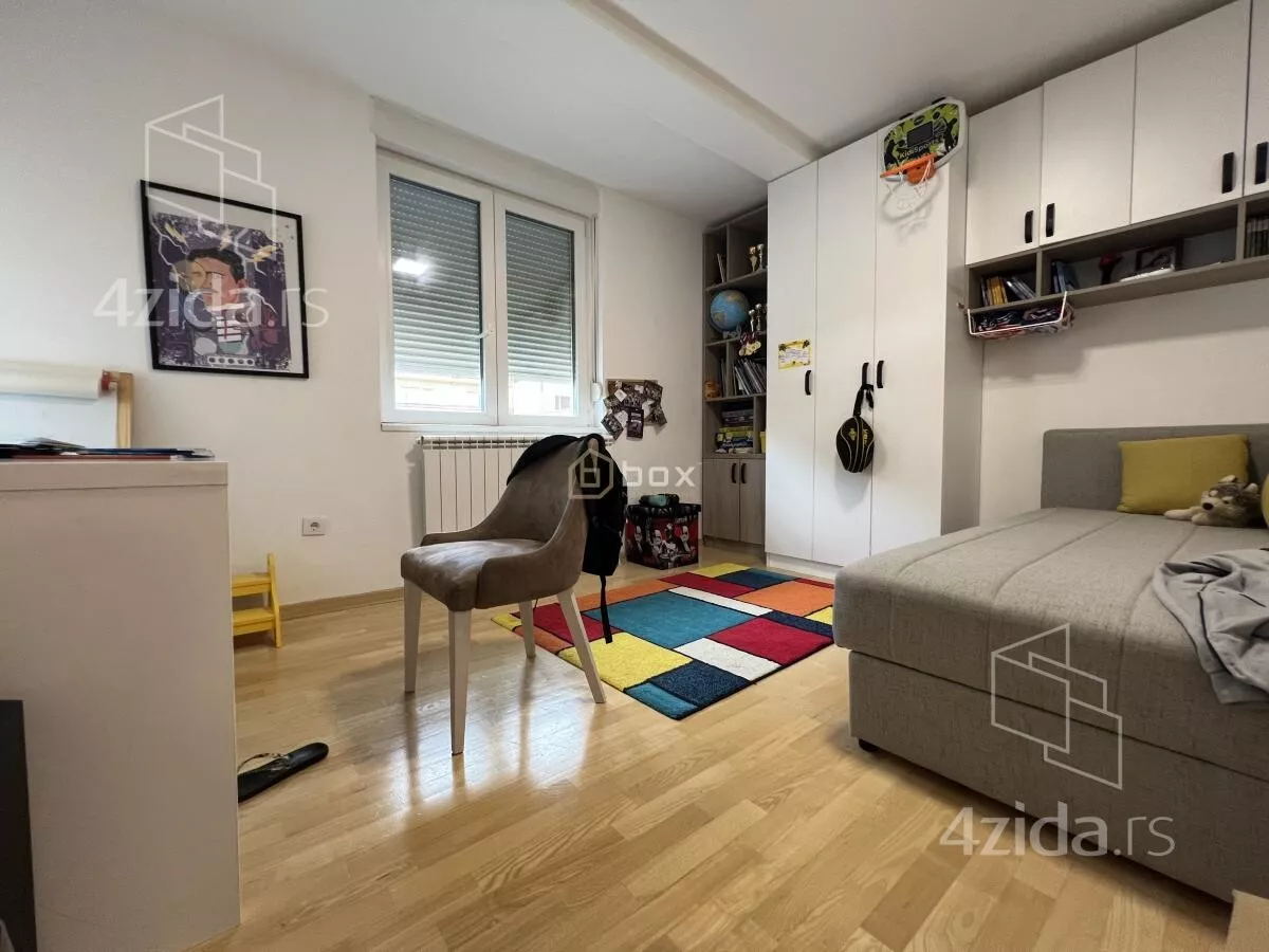 Troiposoban stan | 4zida