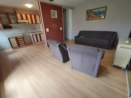 Kolonija | 4zida.rs