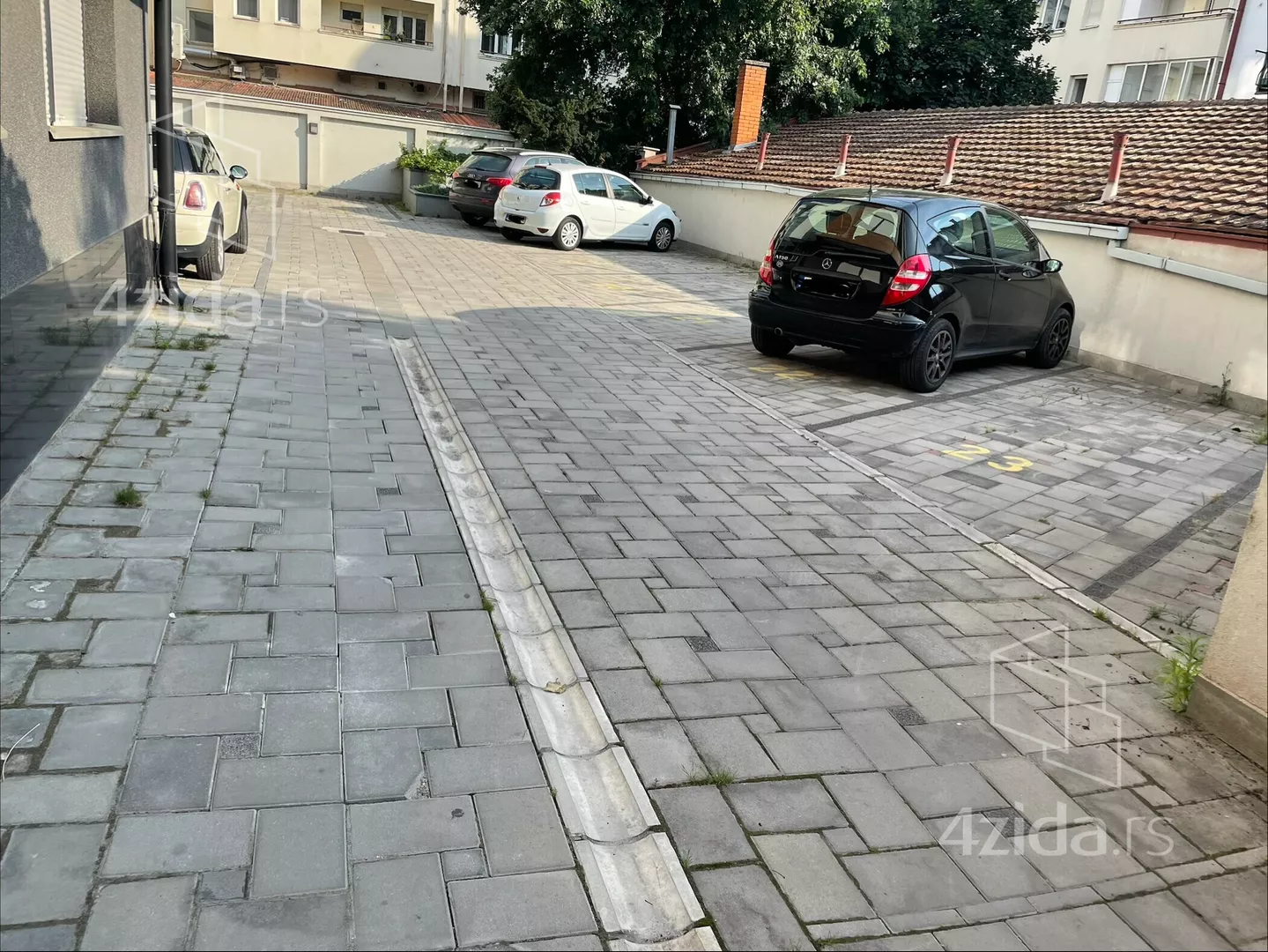 Parking | 4zida