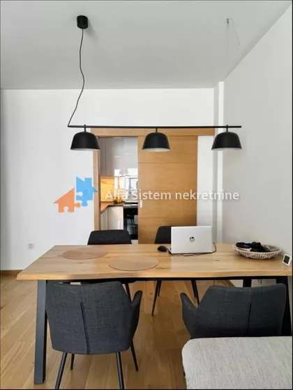 Južni Bulevar | 4zida.rs