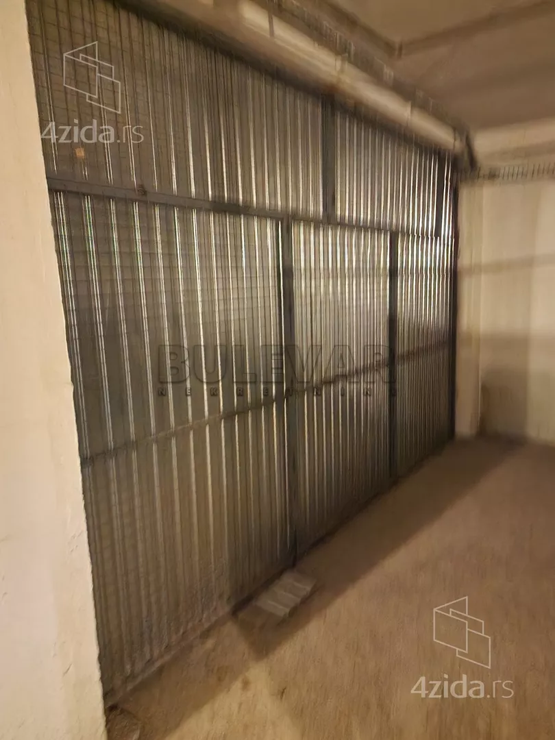 Garaža | 4zida