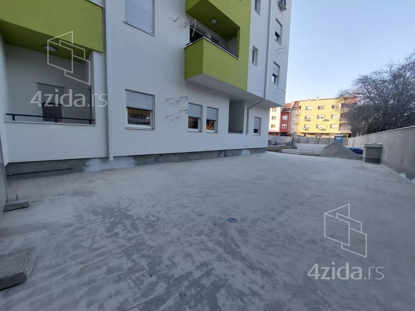 Jednoiposoban stan | 4zida