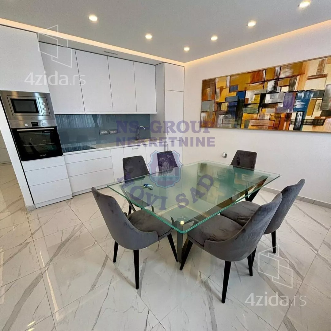 Četvorosoban stan | 4zida