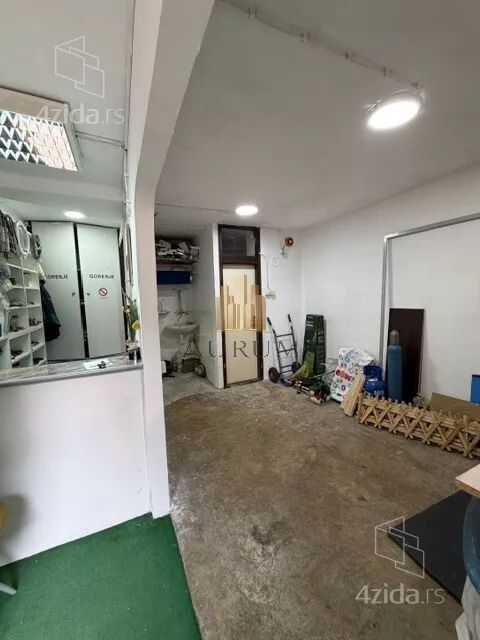 Lokal | 4zida