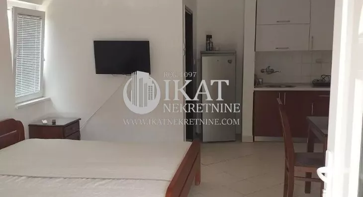 5-etažna kuća | 4zida