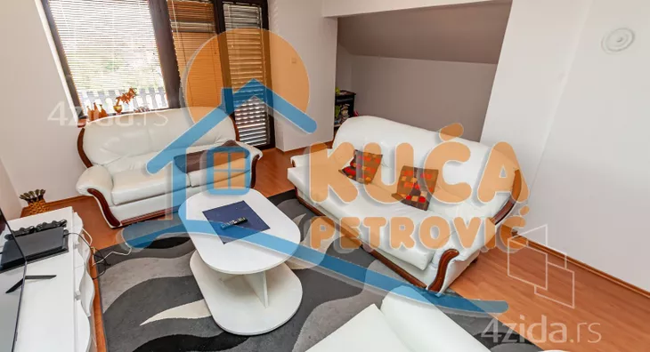 4-etažna kuća | 4zida