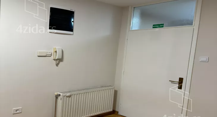 Četvoroiposoban stan | 4zida