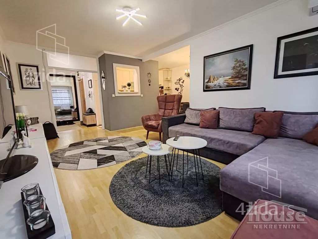 Troiposoban stan | 4zida