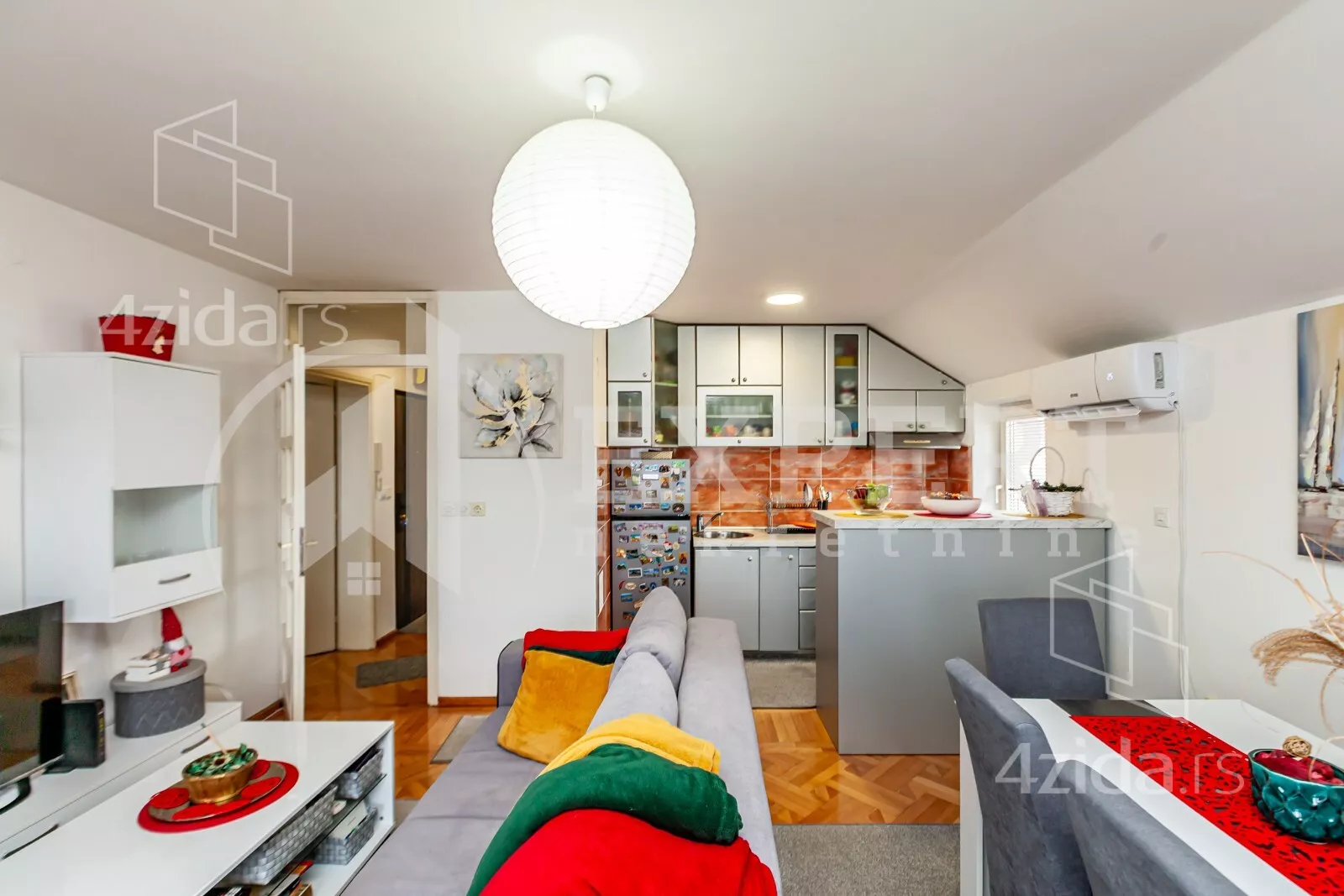 Dvoiposoban stan | 4zida